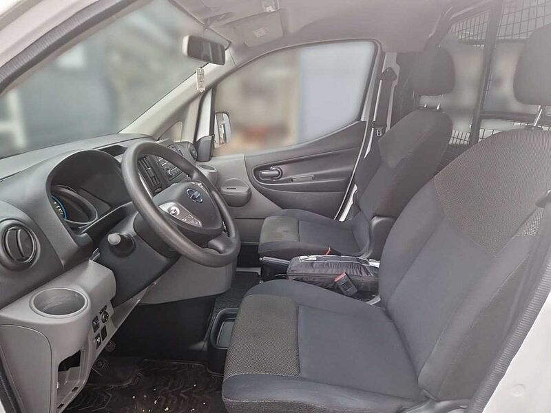 Nissan NV200 e-Kasten Comfort-Optionspaket 5T Optionen: Verglasungspaket Gittertrennwand