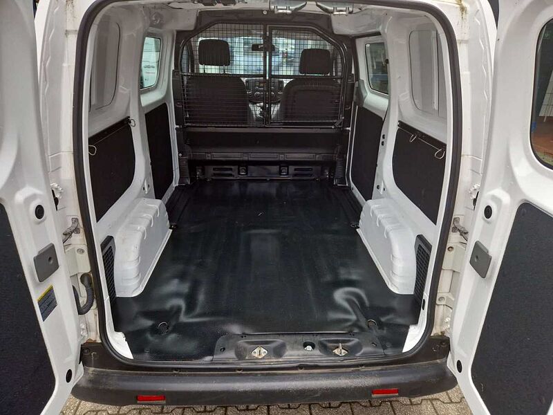 Nissan NV200 e-Kasten Comfort-Optionspaket 5T Optionen: Verglasungspaket Gittertrennwand